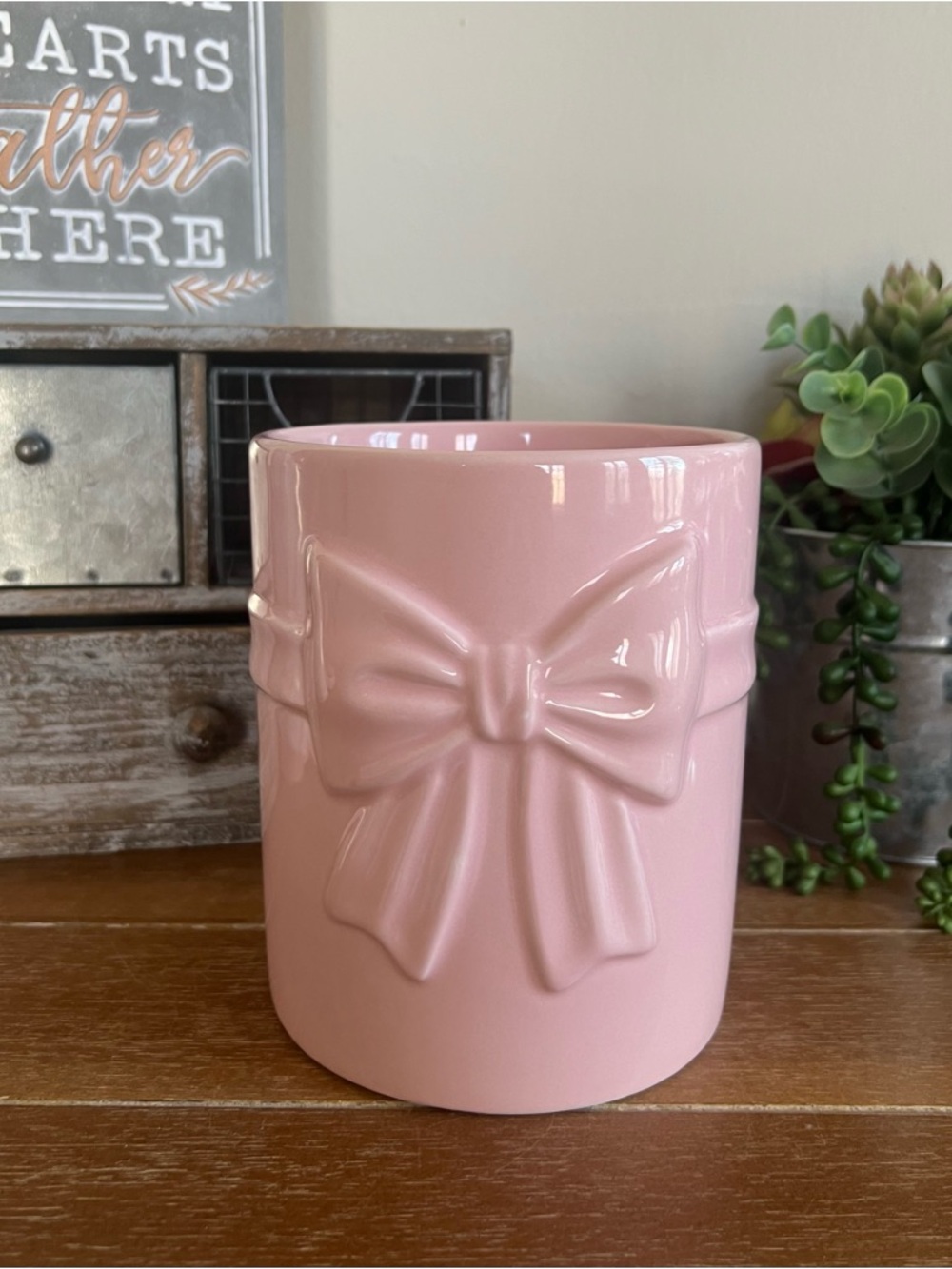 New Ceramic Pink Bow Utensil Crock - Picture 3 of 6